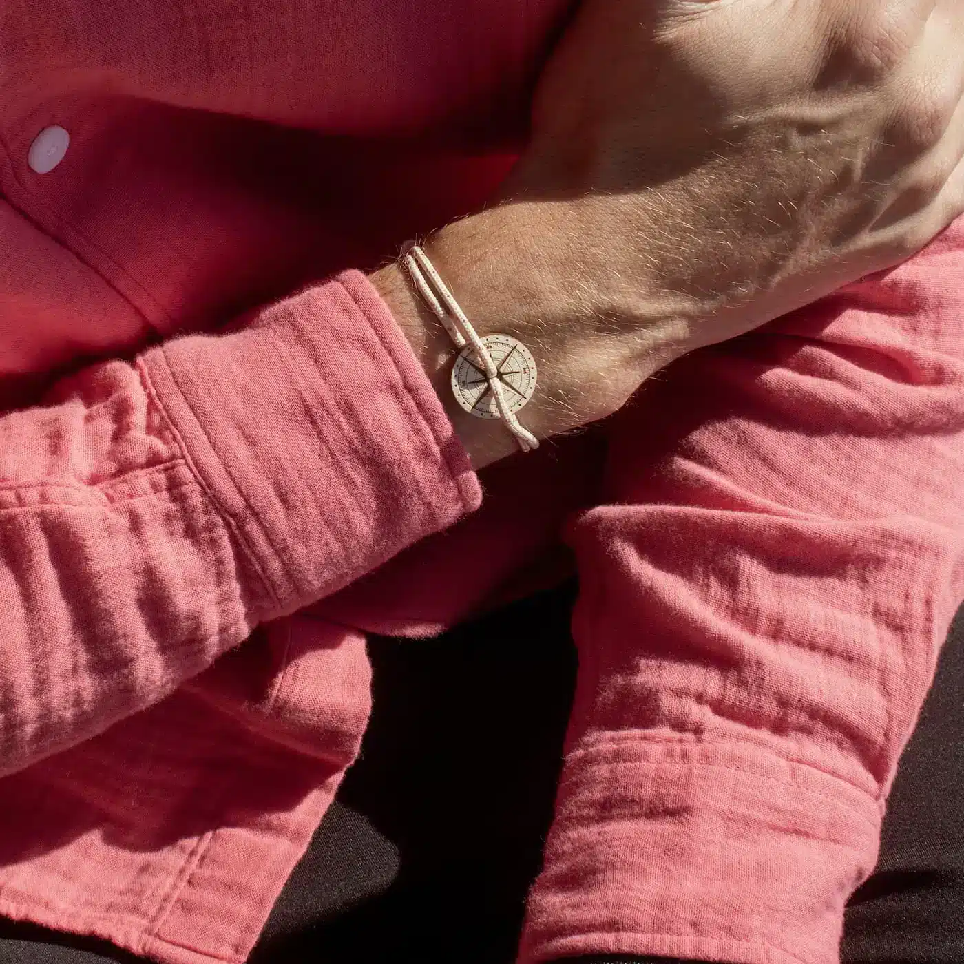 Bracelet Bois Ambre, Beige et Rose, Rose Des Vents – Image 3