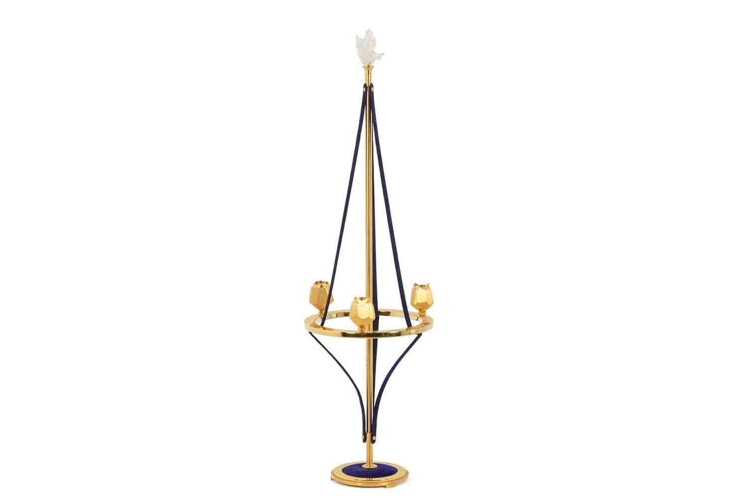 Chandelier en laiton doré et velours. Travail Contemporain. LS59441456B